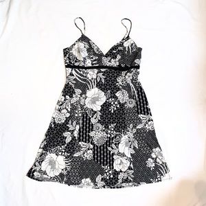 City Triangles black and white dress size 13